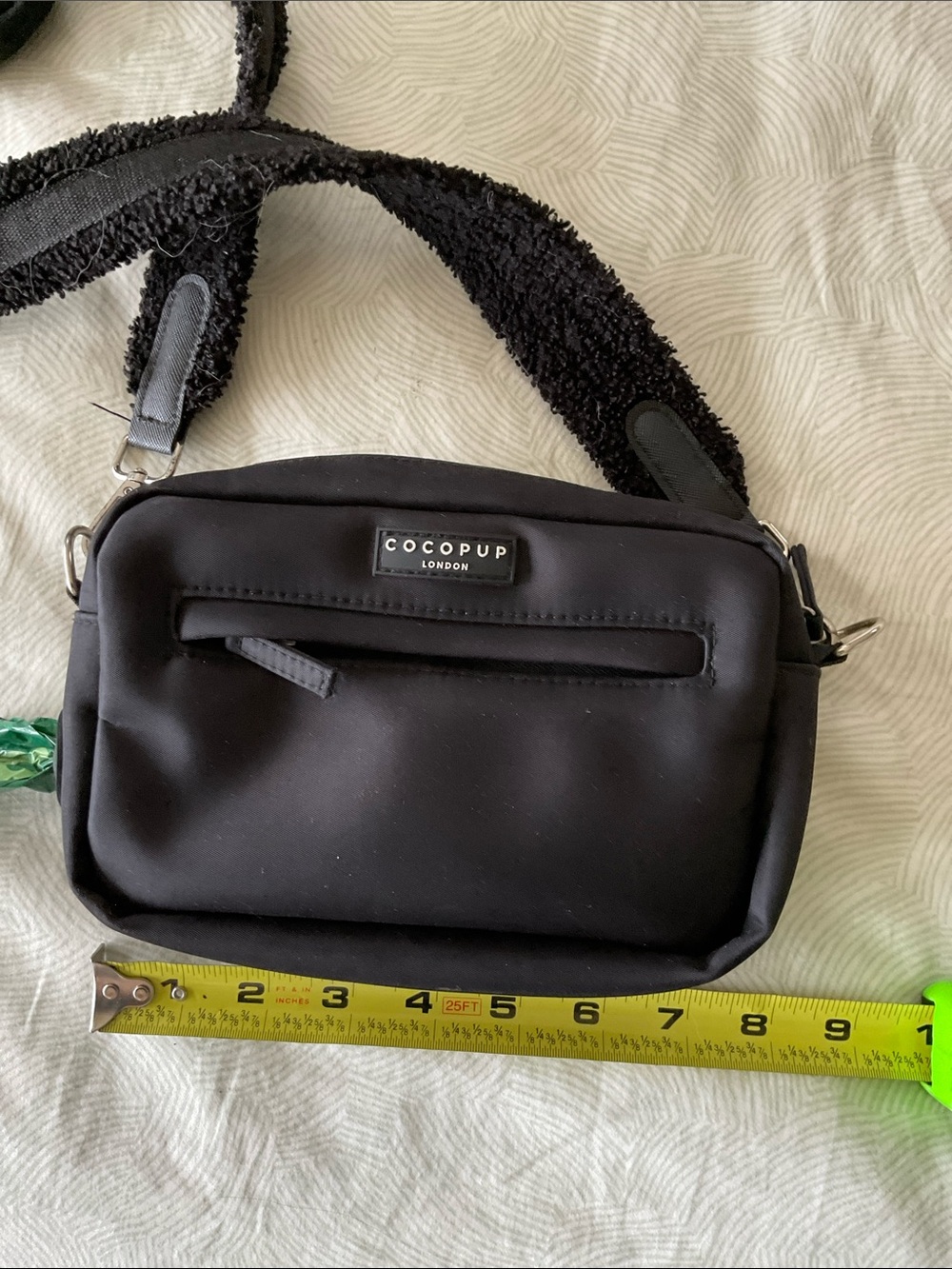 Cocopup London Black Crossbody Bag with Detachable Strap Pouch - Picture 5 of 6